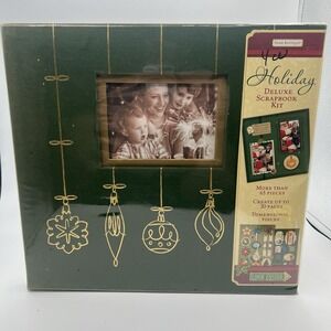Holiday Deluxe Christmas Scrapbook Kit & Photo, Pages, Stickers Paper boutique